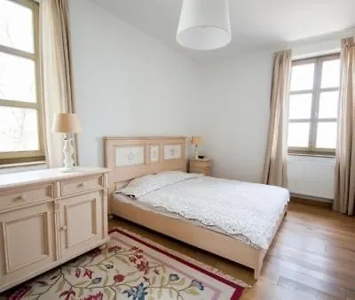 Portico باداتشونيتوماي